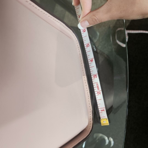 $110 SALE‼️Kate Spade Bag - Picture 13 of 15